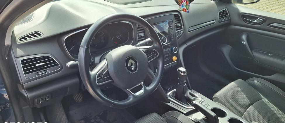 Renault Megane cena 37900 przebieg: 176000, rok produkcji 2017 z Piaseczno małe 56